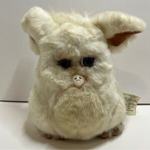 PARTS REPAIR NOT WORKING Vintage Furby 2005 White Marshmallow & Cream Blue Eyes